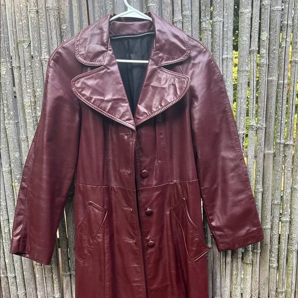 Vintage 1970s leather Maroon Belted Trench Coat - Picture 6 of 9